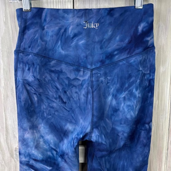 Juicy Couture Tie Dye Athletic Leggings Blue Purple V Waist Stretch M Yoga Pants - Picture 4 of 4